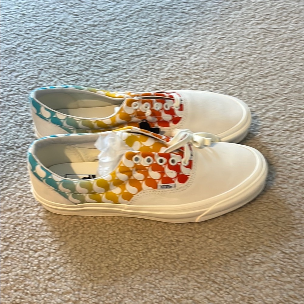 Vans free and easy